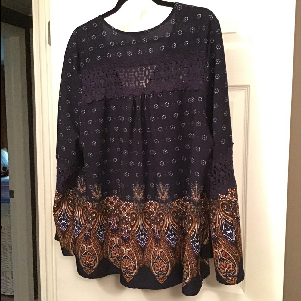 Long-sleeved blouse - Picture 2 of 3